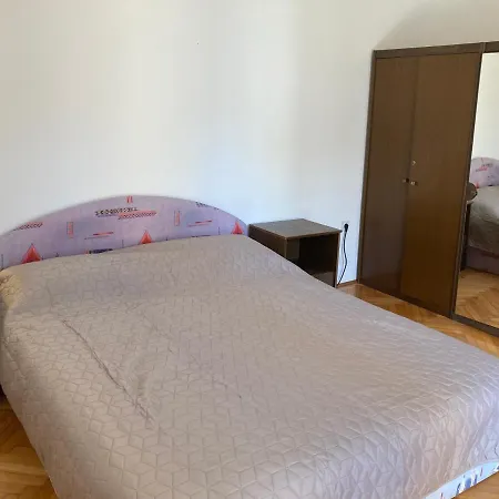 شقة Hrnjic أوماغ