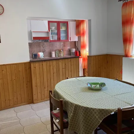 شقة Hrnjic أوماغ