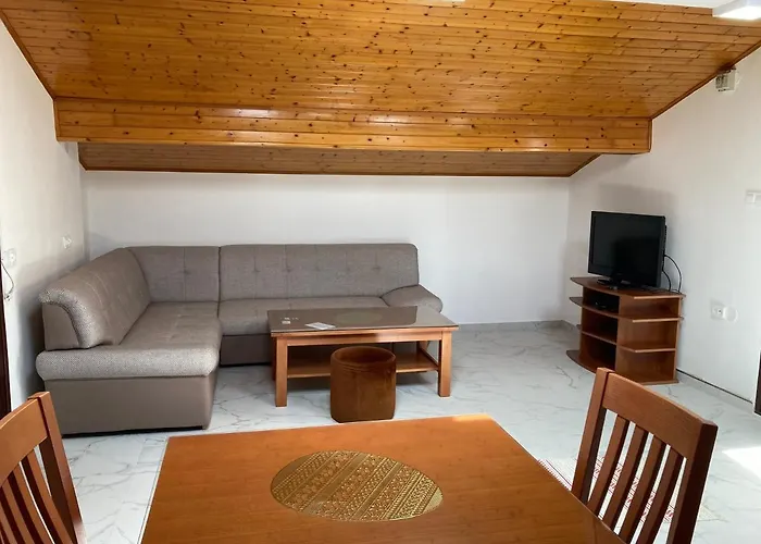 Hrnjic Апартаменты *