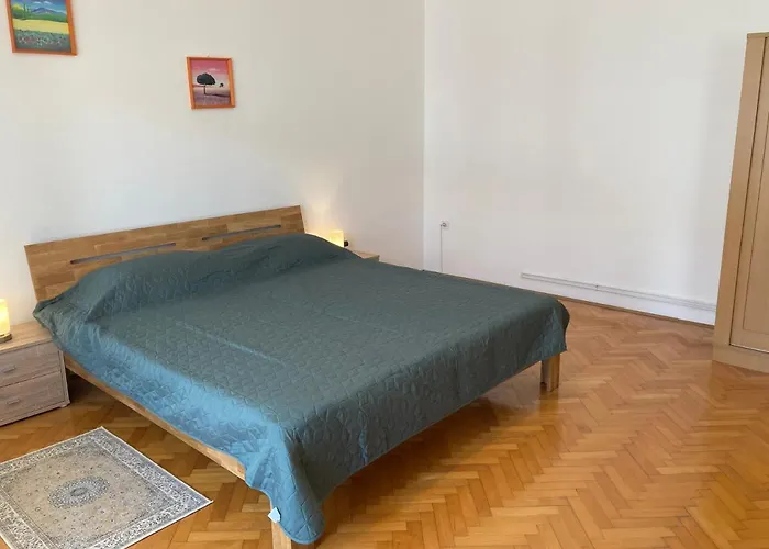 Hrnjic Апартаменты *